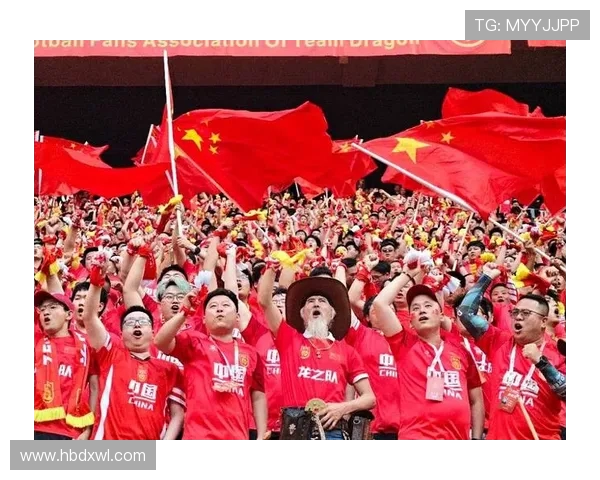 国足新星闪耀赛场助球队逆转取胜点燃全国球迷热情